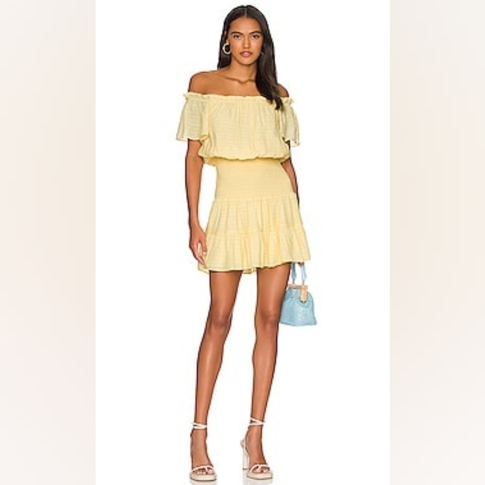 BCBGeneration Off The Shoulder Dress in Pale Banana - Picture 2 of 10